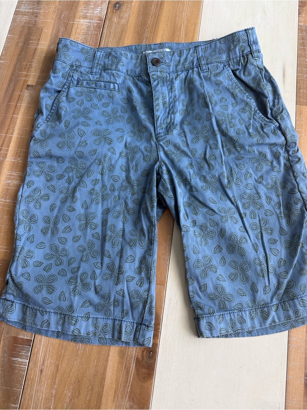 Orvis Blue Floral-Print Women's Bermuda Shorts